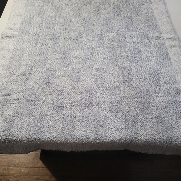 Barefoot Dreams Luxe Gray and White Stroller Blanket - Picture 2 of 4